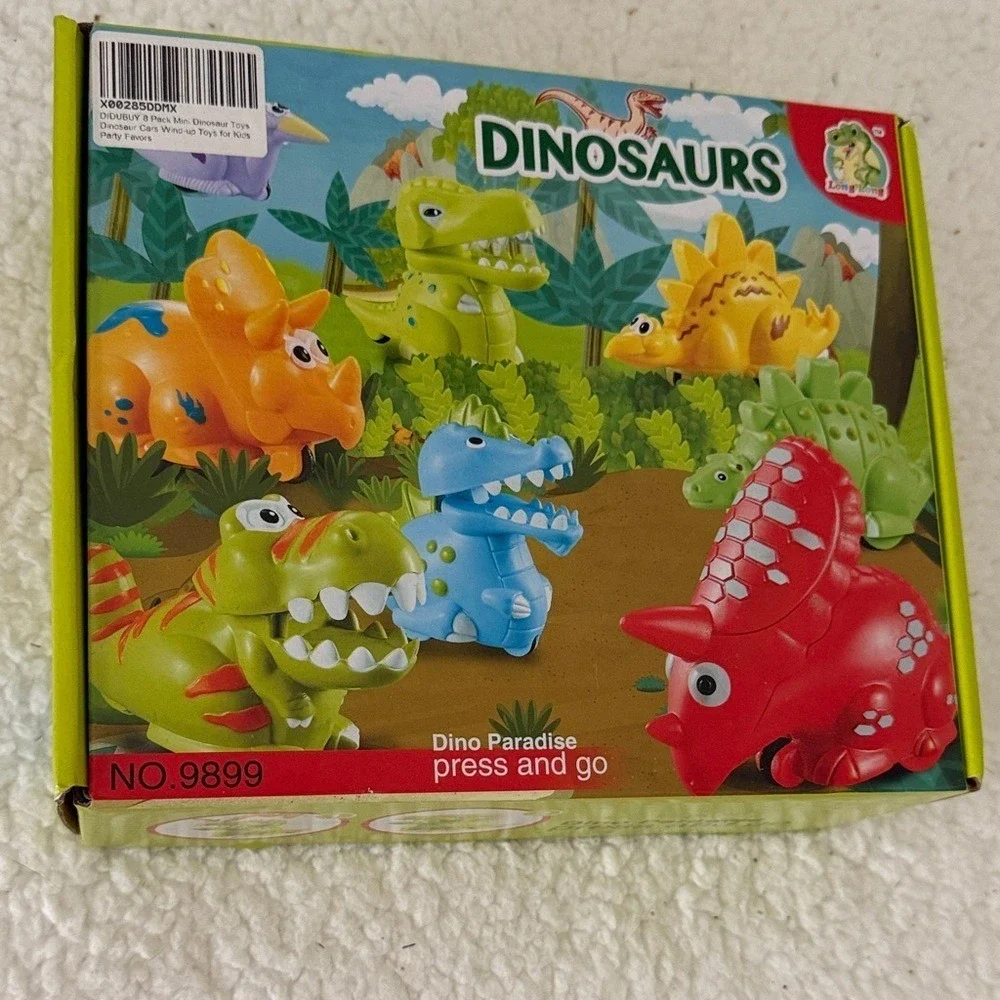 DIDUBUY 8 Pack Mini Dinosaur Toys Press and Go Wind-up Cars Party Favors NO.9899